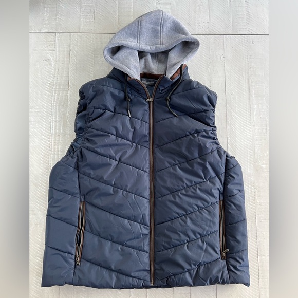 Men’s Bleeker & Broad Channel Quilt Navy puffer vest with grey hood in size XXL - Picture 1 of 10